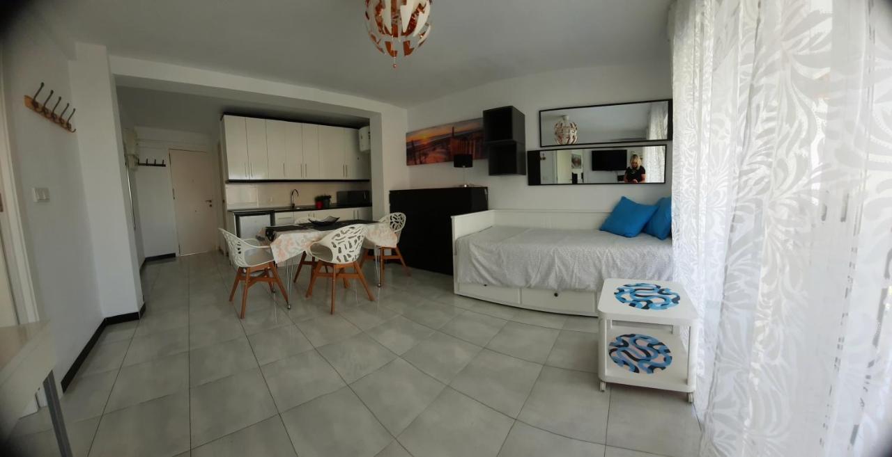 Happy Loix Apartment Benidorm Extérieur photo